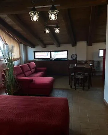 Garibaldi Bilocale E Monolocale In Centro A Terzo E Piano * Foligno