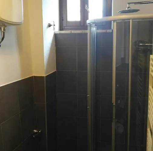 Garibaldi Bilocale E Monolocale In Centro A Terzo E Piano Lejlighed *