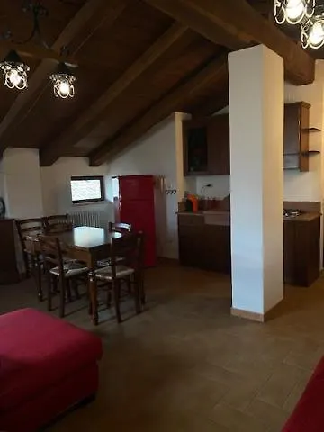 Lejlighed Garibaldi Bilocale E Monolocale In Centro A Terzo E Piano