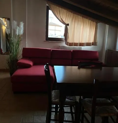 Garibaldi Bilocale E Monolocale In Centro A Terzo E Piano